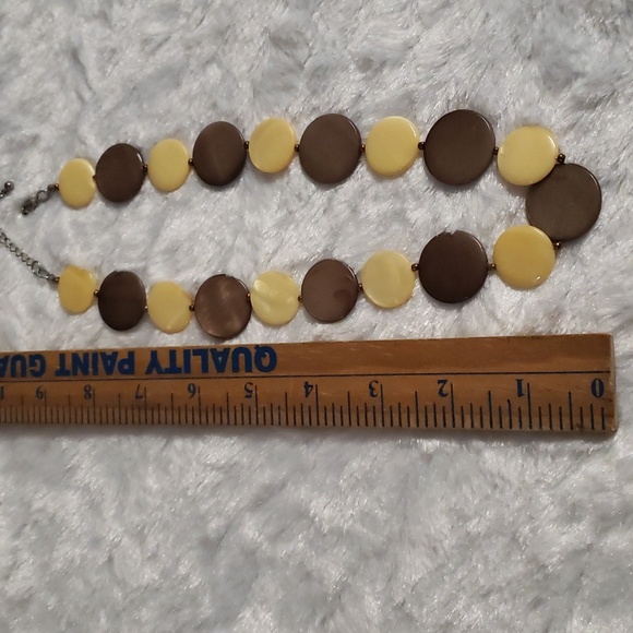 Vintage Hand Made Plastic Disc Button Necklace Brown Beige - Picture 8 of 9